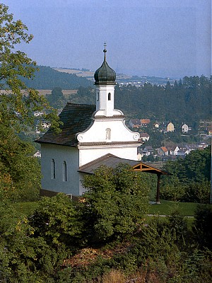 Bergkapelle "Maria Hilf" mit Blick nach Ulm